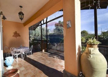 Terrazza - Villa Via Dei Gelsomini
 
35, Pedara - foto 7