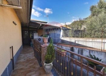 Balcone - Villa Via Dei Gelsomini
 
35, Pedara - foto 8