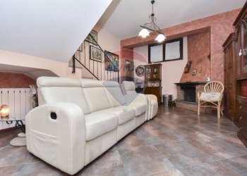 Soggiorno - Villa Via Dei Gelsomini
 
35, Pedara - foto 23