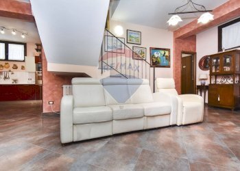 Soggiorno - Villa Via Dei Gelsomini
 
35, Pedara - foto 24