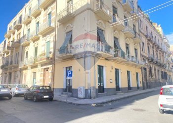 Edificio all\'aperto - Locale Commerciale Via Mario Sangiorgi, Catania - foto 8