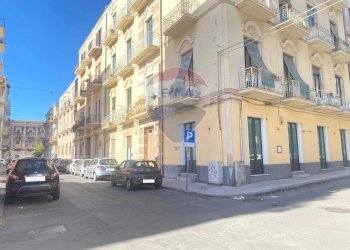 Edificio all\'aperto - Locale Commerciale Via Mario Sangiorgi, Catania - foto 9