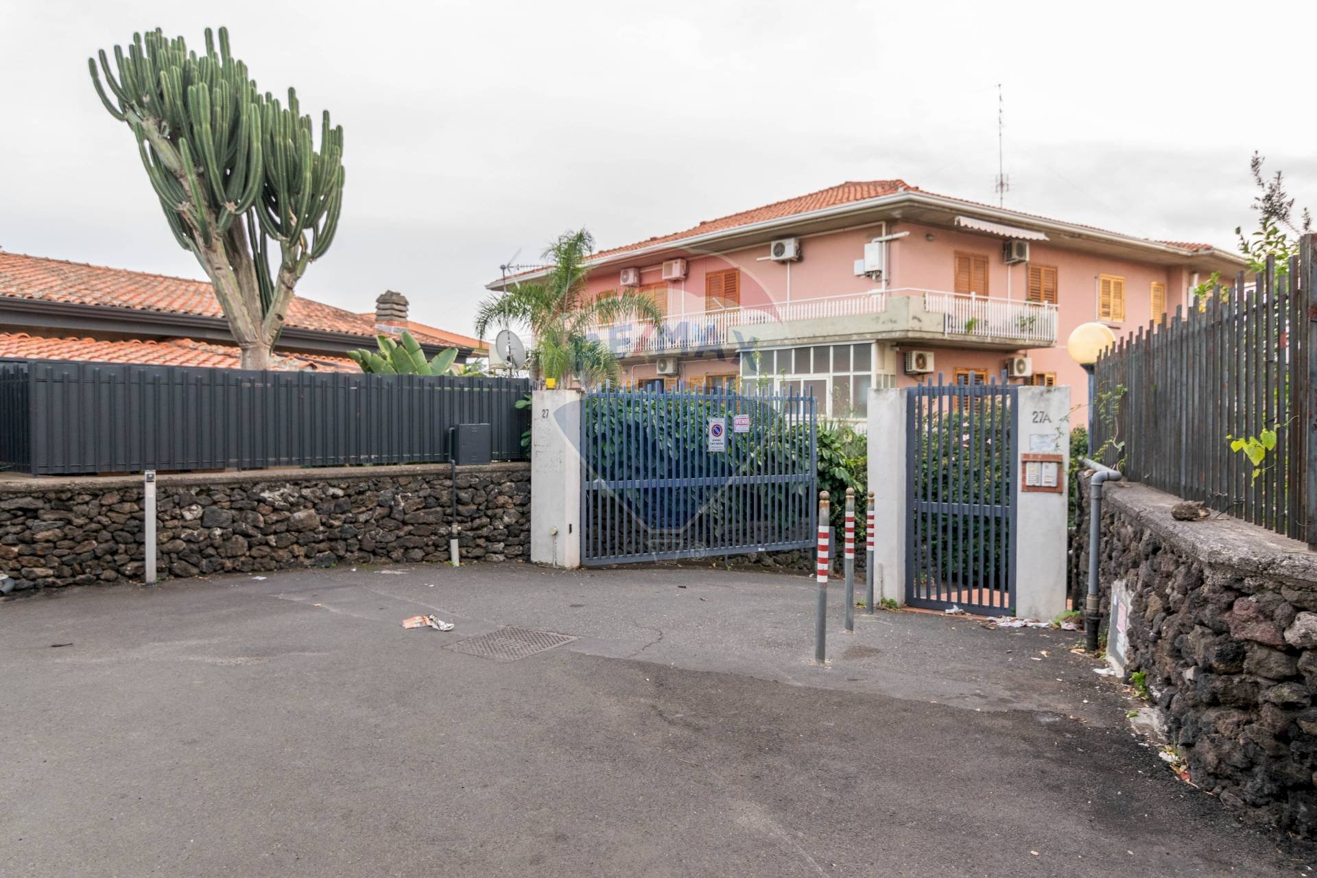 Casa all\'aperto - Quadrilocale Via Idria
 
27, Tremestieri Etneo - foto 1