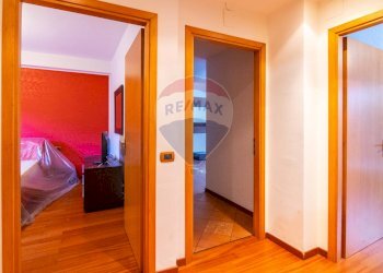 Hall / corridoio - Quadrilocale Via Idria
 
27, Tremestieri Etneo - foto 21