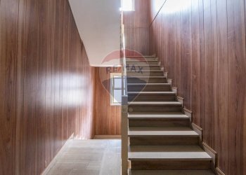 Scale - Trilocale Via Palermo
 
614, Catania - foto 4