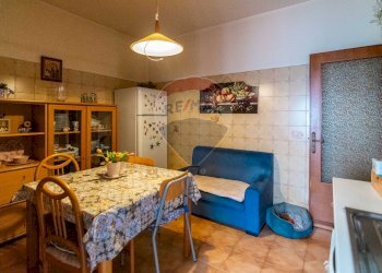 Sala da pranzo - Trilocale Via Palermo
 
614, Catania - foto 16