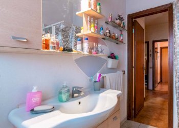 Bagno - Trilocale Via Palermo
 
614, Catania - foto 20