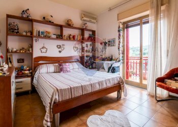 Camera / camera da letto - Trilocale Via Palermo
 
614, Catania - foto 22