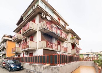 Edificio all\'aperto - Trilocale Via Palermo
 
614, Catania - foto 34