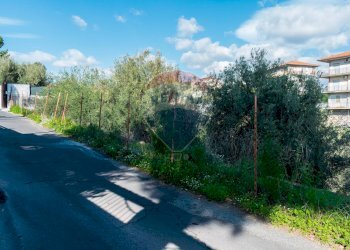 Giardino - Terreno edificabile Via Della Campana
snc, Misterbianco - foto 18