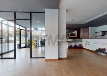 Ricezione / Lobby - Locale Commerciale Via Versilia
 
92, Pietrasanta - foto 16