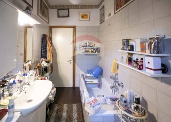 Bagno - Trilocale Via Val di Sole
 
11, Roma - foto 22