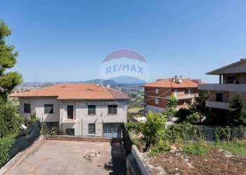 Casa all\'aperto - Casa indipendente VIALE ADRIATICO
 
6, Recanati - foto 50