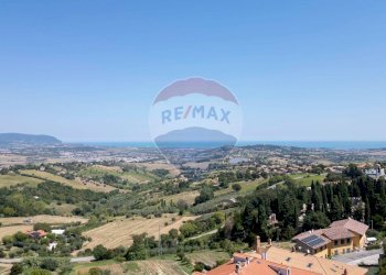 Vista delle montagne - Casa indipendente VIALE ADRIATICO
 
6, Recanati - foto 74