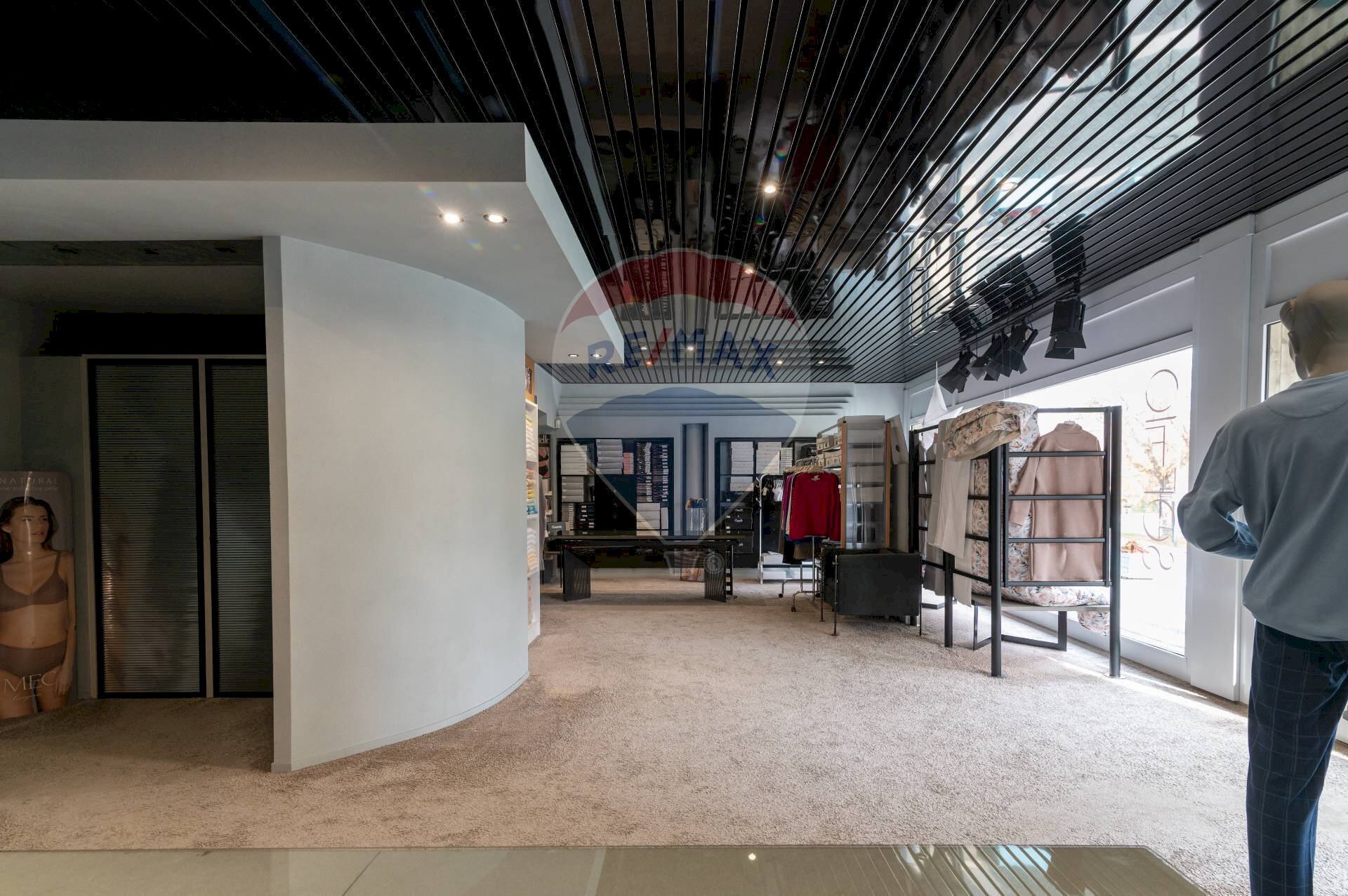 Ricezione / Lobby - Negozio Via paladini
 
6, Jesi - foto 3