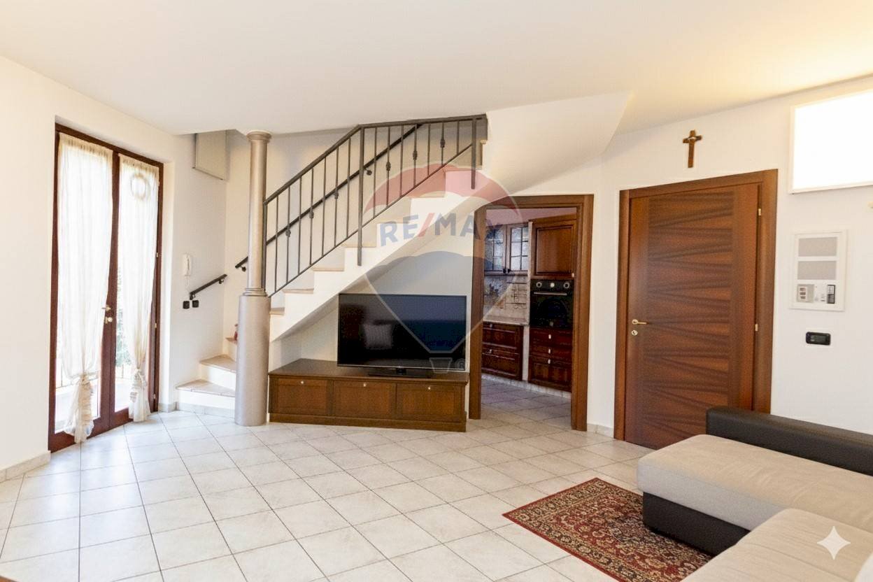 Soggiorno - Semi-detached Villa papa giovanni XXIII
 
41/a, Santa Maria Hoè - photo 2