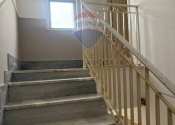 Scale - Locale Commerciale contrada calderaro, Caltanissetta - foto 20