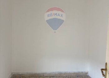 Stanza vuota - Locale Commerciale contrada calderaro, Caltanissetta - foto 27