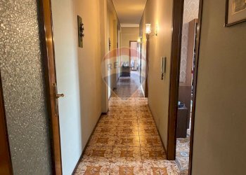 Hall / corridoio - Quadrilocale Piazza Dante
 
6, Mascalucia - foto 16