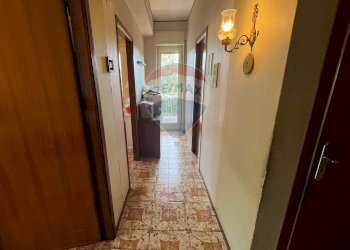 Hall / corridoio - Quadrilocale Piazza Dante
 
6, Mascalucia - foto 32