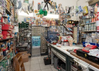 Dispensa di stoccaggio - Attività Commerciale Via Duca degli Abruzzi, Catania - foto 19