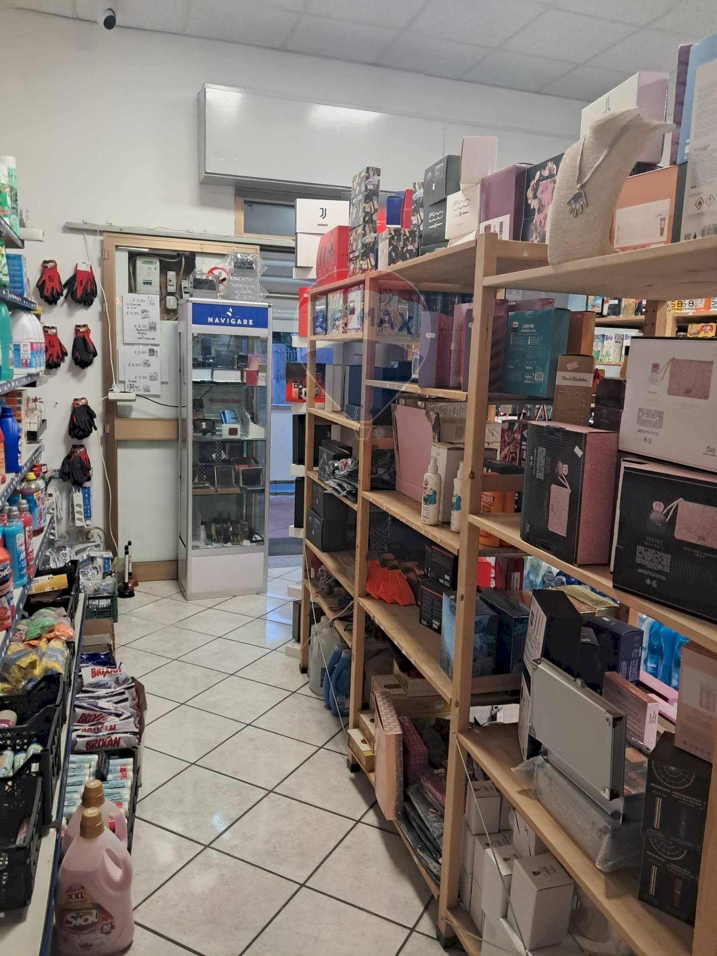 Dispensa di stoccaggio - Commercial Activity via feudogrande
 
148, Fiumefreddo di Sicilia - photo 3