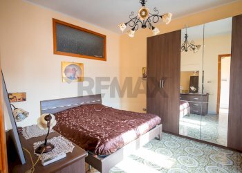 Camera / camera da letto - Casa semi indipendente Massaua
 
14, Gaggi - foto 9