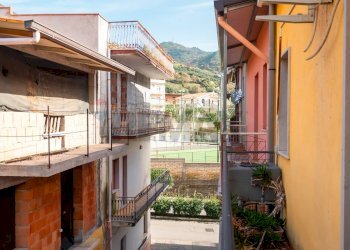 Edificio all\'aperto - Casa semi indipendente Massaua
 
14, Gaggi - foto 20