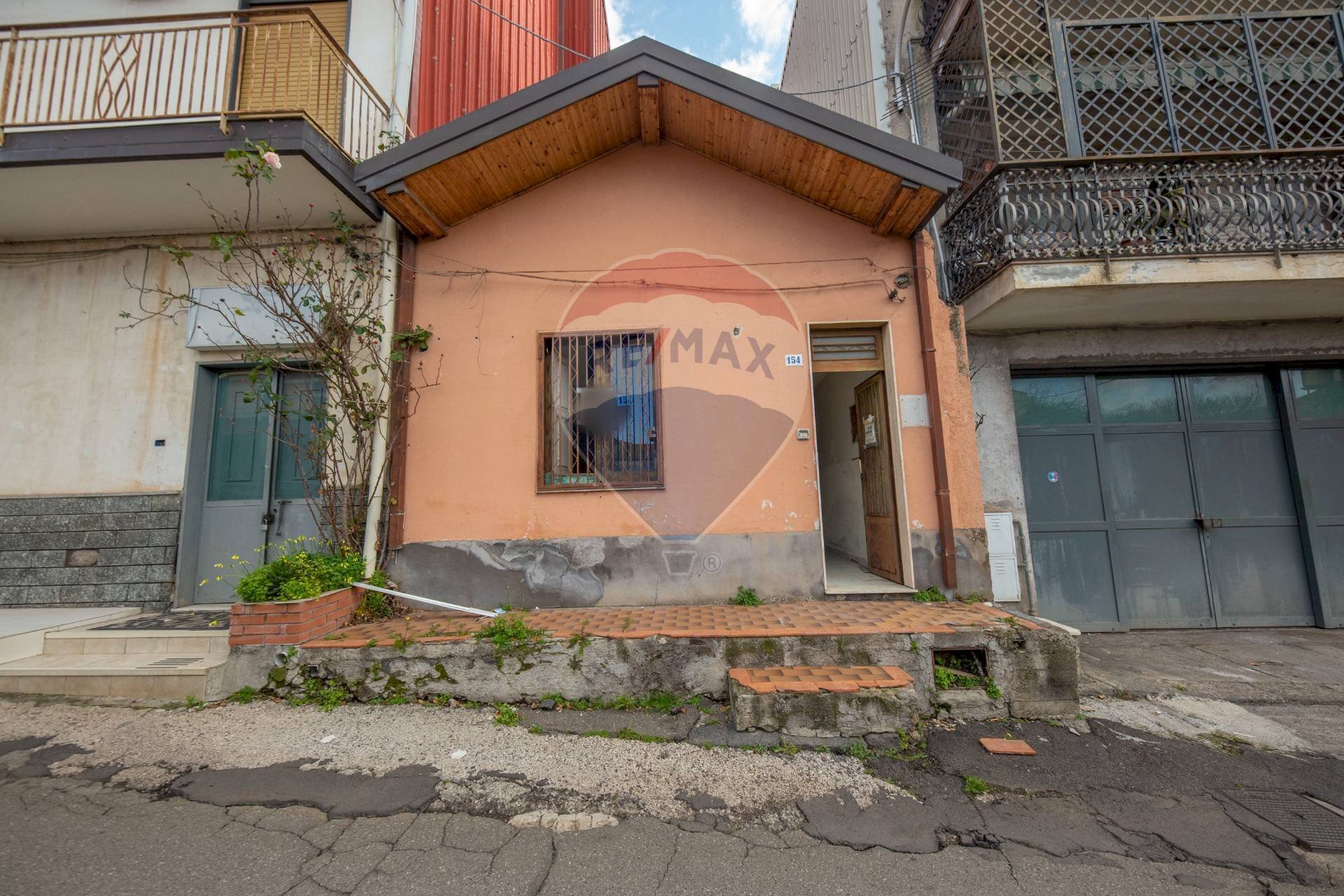 Casa all\'aperto - Casa indipendente Via IV Retta levante ang via Giardino del Signore
 
154, Belpasso - foto 2