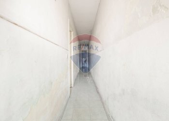 Hall / corridoio - Casa indipendente Via IV Retta levante ang via Giardino del Signore
 
154, Belpasso - foto 3