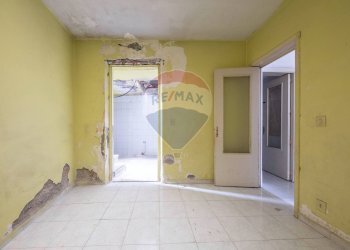 Stanza vuota - Casa indipendente Via IV Retta levante ang via Giardino del Signore
 
154, Belpasso - foto 7