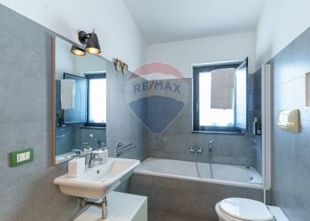 Bagno - Hotel Via Cristoforo Colombo, Catania - foto 35