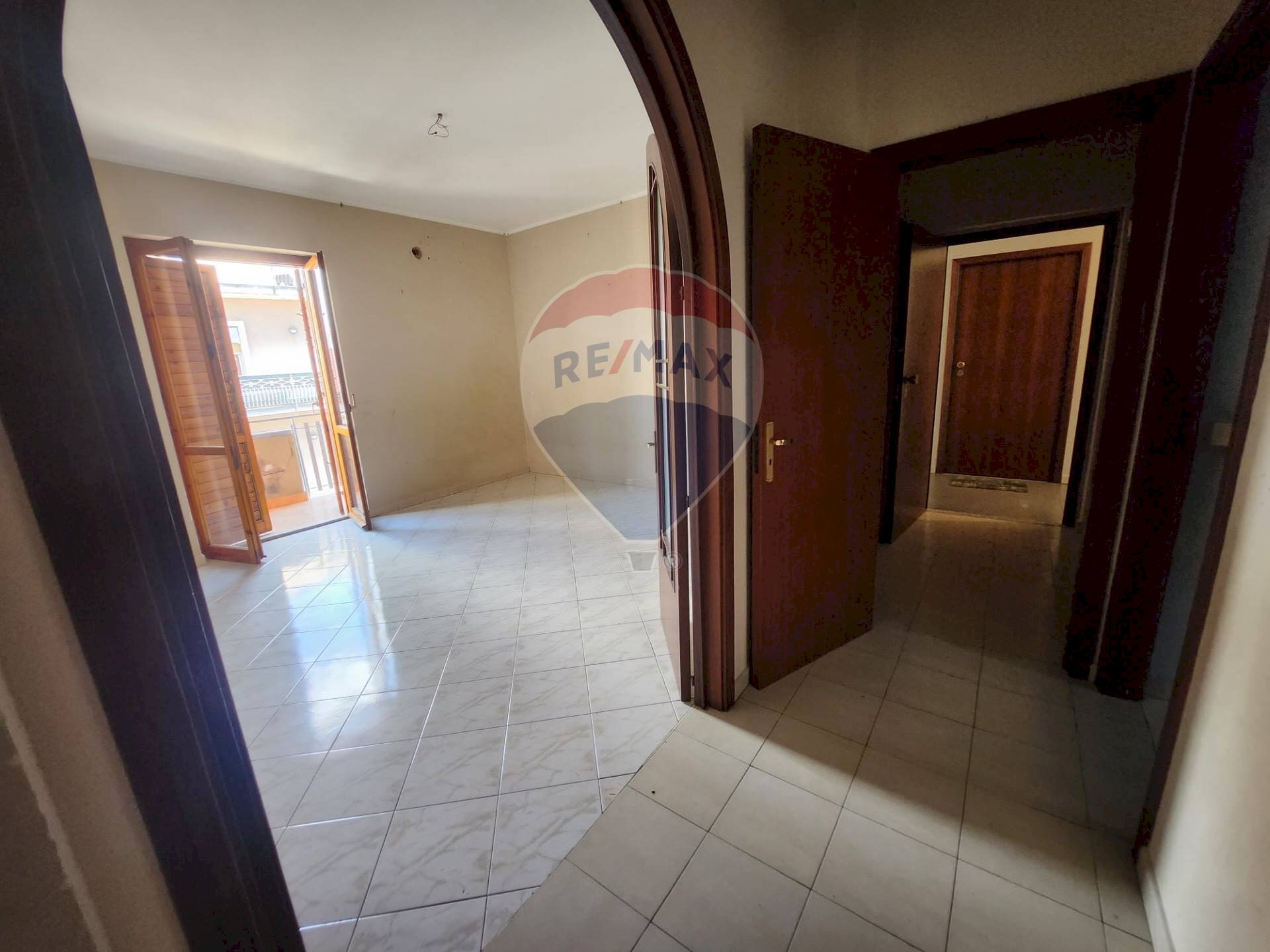 Hall / corridoio - Quadrilocale Via Lavina
 
111, Aci Sant'Antonio - foto 3