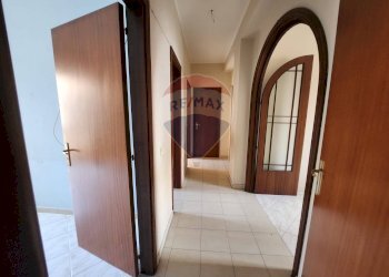 Hall / corridoio - Quadrilocale Via Lavina
 
111, Aci Sant'Antonio - foto 12