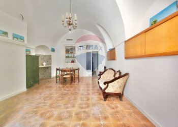 Sala da pranzo - Bilocale Via Alessandro Manzoni
 
28, Mattinata - foto 2