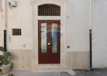 Edificio all\'aperto - Bilocale Via Alessandro Manzoni
 
28, Mattinata - foto 24