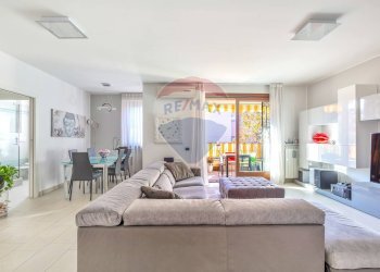 Sala da pranzo - Three-room apartment Via Giosuè Carducci
 
25, Sovico - photo 2