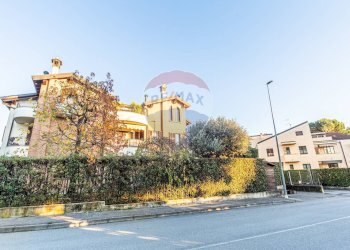 Edificio all\'aperto - Three-room apartment Via Giosuè Carducci
 
25, Sovico - photo 34