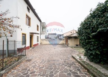 Casa all\'aperto - Semi-detached house via Fratelli Manfredi
 
40, Boretto - photo 3