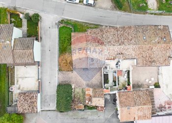 Posizione della mappa - Semi-detached house via Fratelli Manfredi
 
40, Boretto - photo 4