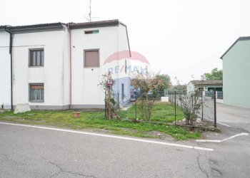 Casa all\'aperto - Semi-detached house via Fratelli Manfredi
 
40, Boretto - photo 8