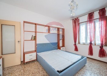 Camera / camera da letto - Semi-detached house via Fratelli Manfredi
 
40, Boretto - photo 24