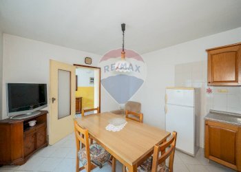 Sala da pranzo - Semi-detached house via Fratelli Manfredi
 
40, Boretto - photo 38