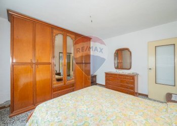 Camera / camera da letto - Semi-detached house via Fratelli Manfredi
 
40, Boretto - photo 40
