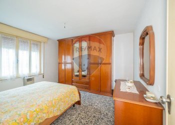Camera / camera da letto - Semi-detached house via Fratelli Manfredi
 
40, Boretto - photo 41