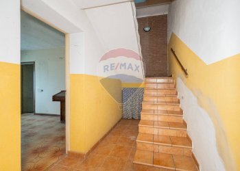 Scale - Semi-detached house via Fratelli Manfredi
 
40, Boretto - photo 44