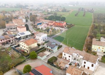 Casa all\'aperto - Semi-detached house via Fratelli Manfredi
 
40, Boretto - photo 64