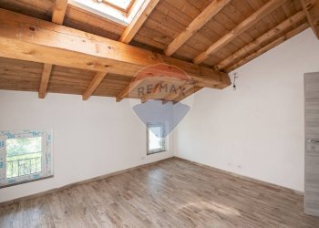 Stanza vuota - Semi-detached house Brescello - photo 20
