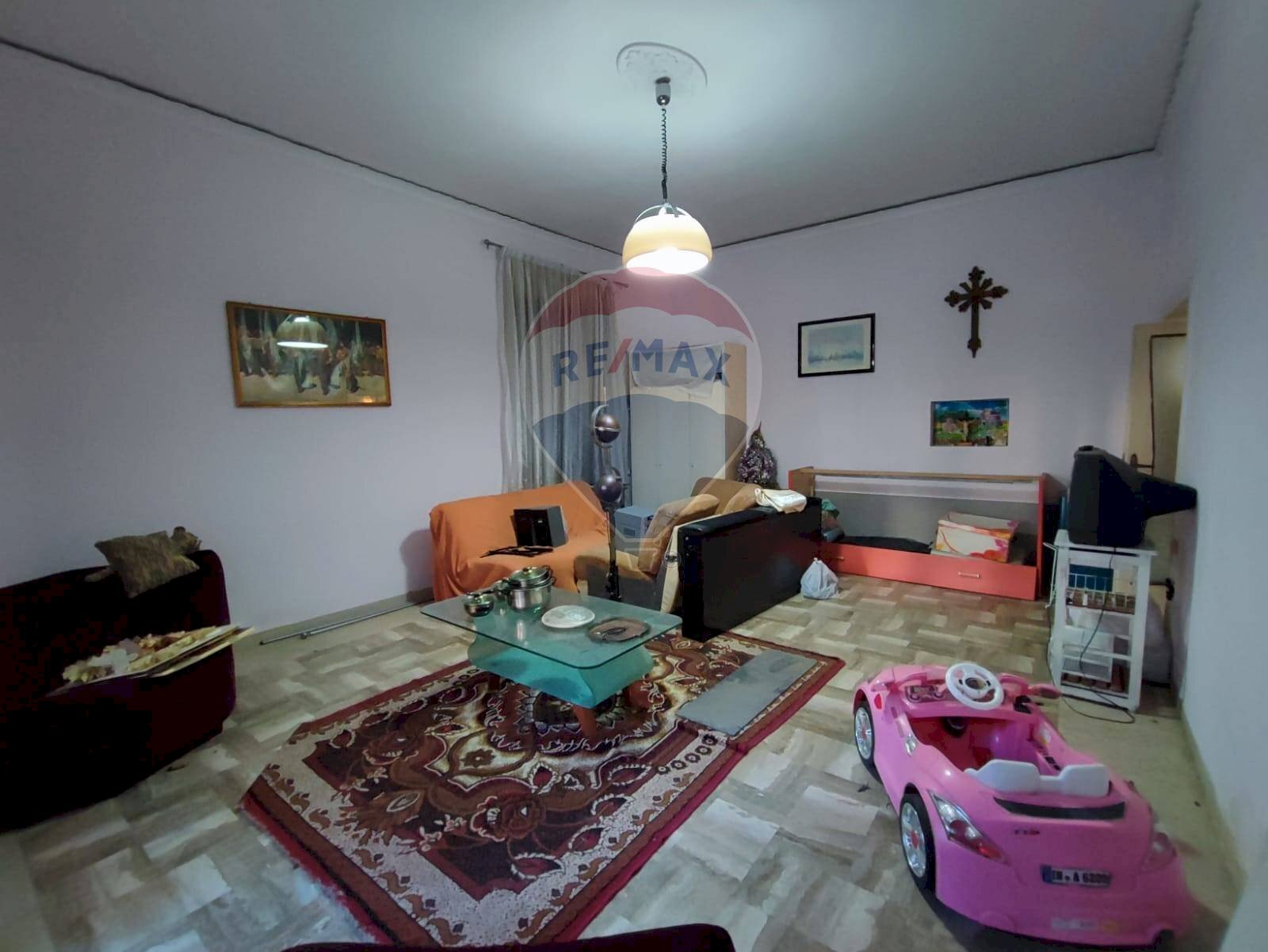 Soggiorno - Office Via Giuseppe Verdi
 
36, Marcianise - photo 2