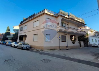 Edificio all\'aperto - Office Via Giuseppe Verdi
 
36, Marcianise - photo 23